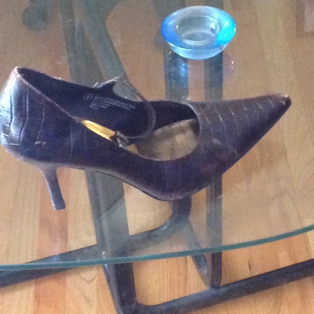 Brown crocodile pattern heels .free with purchase